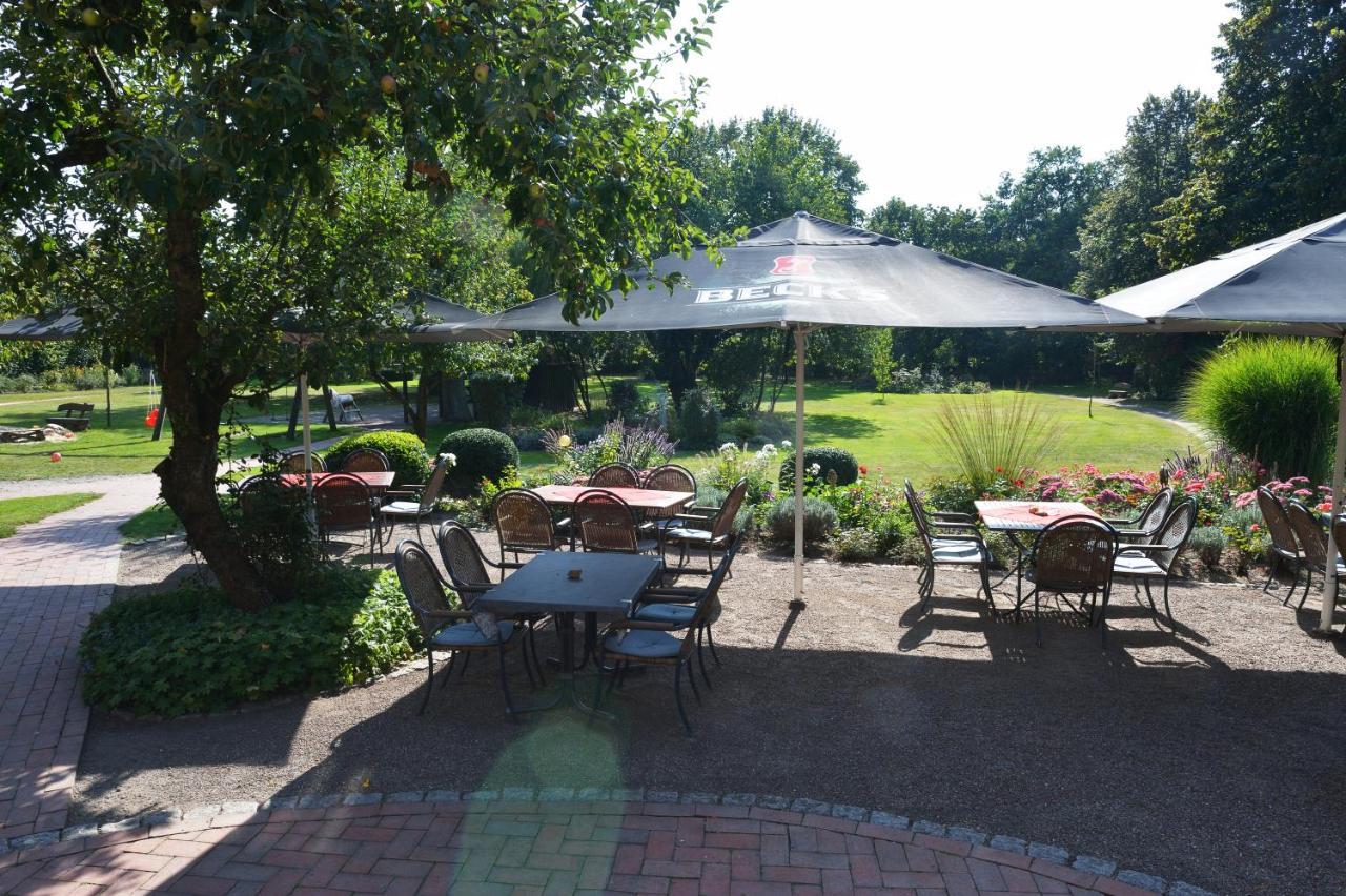 Land-Gut-Hotel Allerhof Frankenfeld Esterno foto