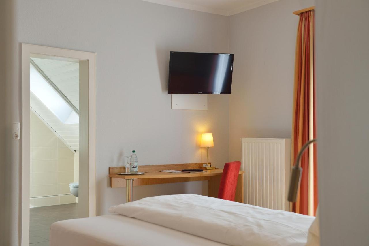 Land-Gut-Hotel Allerhof Frankenfeld Esterno foto