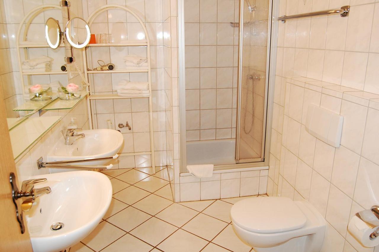 Land-Gut-Hotel Allerhof Frankenfeld Esterno foto