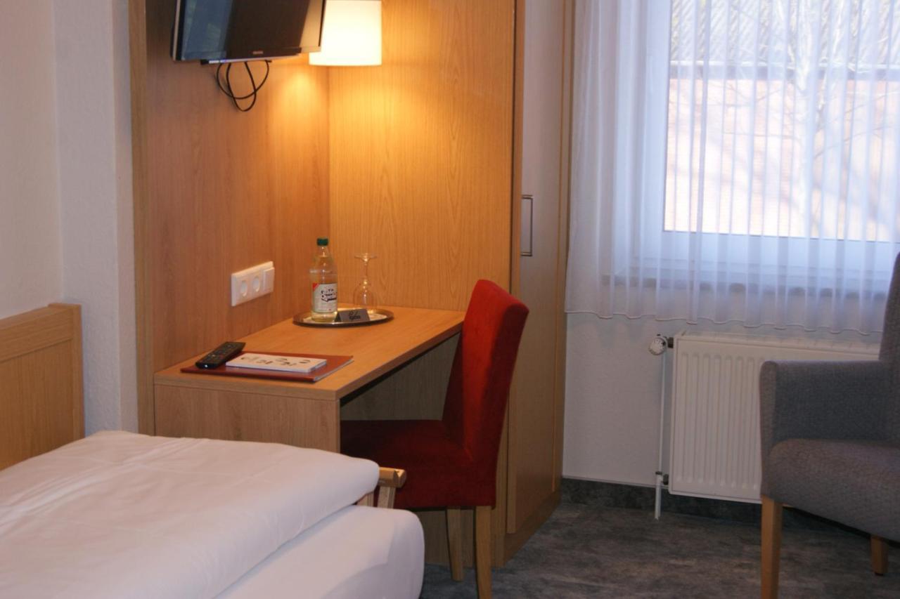 Land-Gut-Hotel Allerhof Frankenfeld Esterno foto
