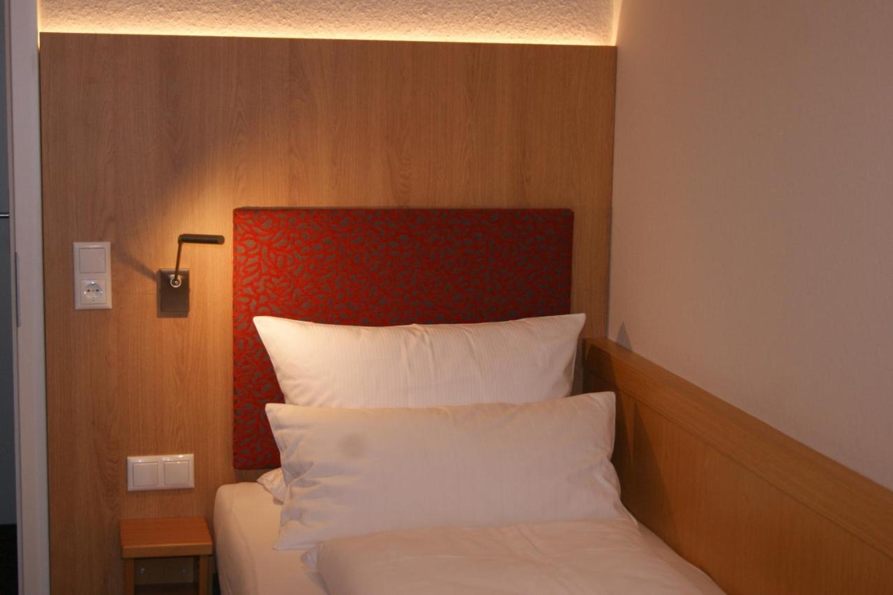 Land-Gut-Hotel Allerhof Frankenfeld Esterno foto